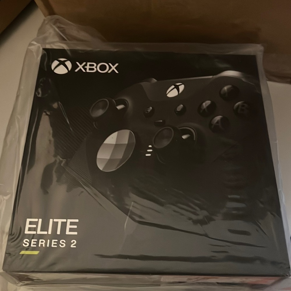 Xbox Elite Series 2 controller